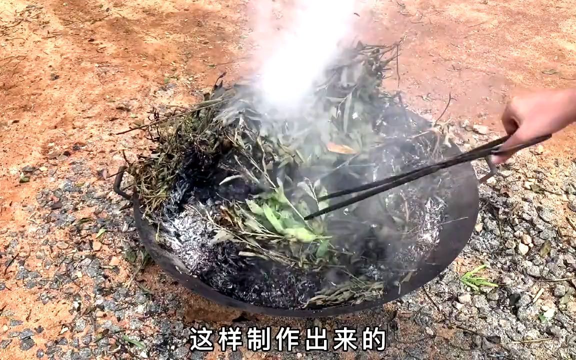 灰水粽有什么功效(灰水粽的功效：排毒养颜，润肠通便)